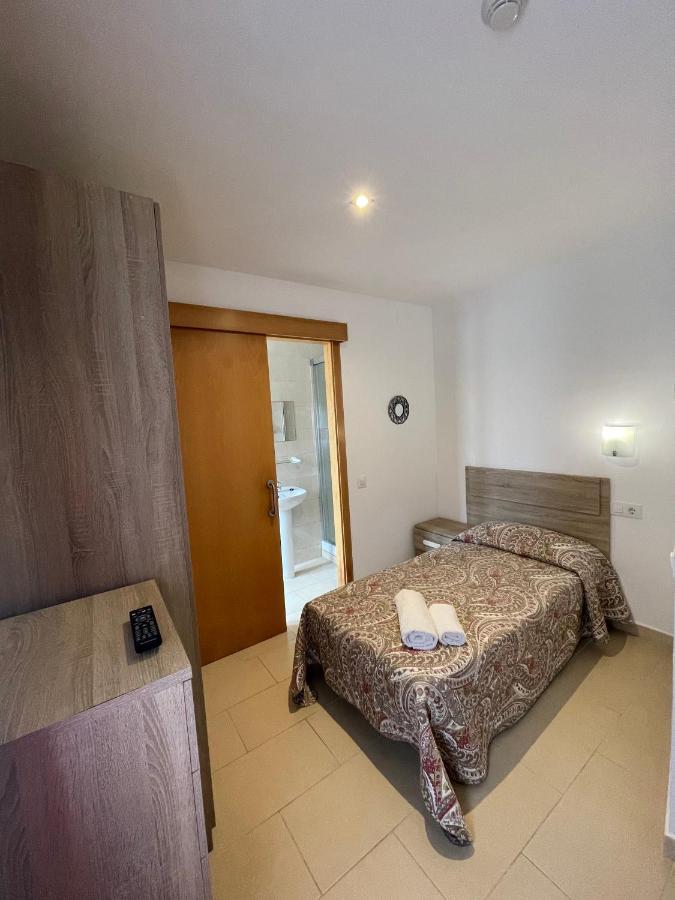 P&R Hostals Codolar Tossa de Mar Exterior photo
