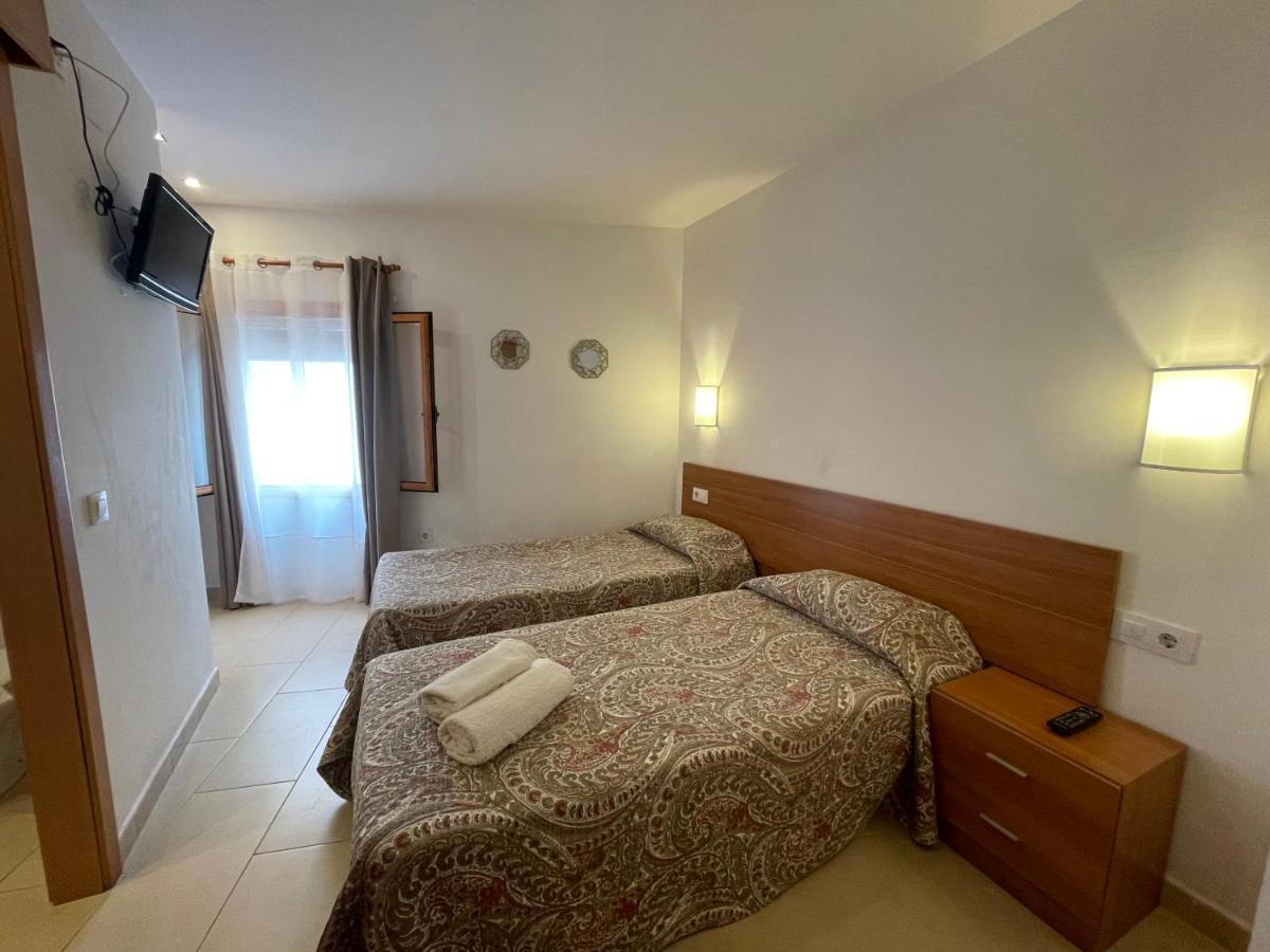 P&R Hostals Codolar Tossa de Mar Exterior photo