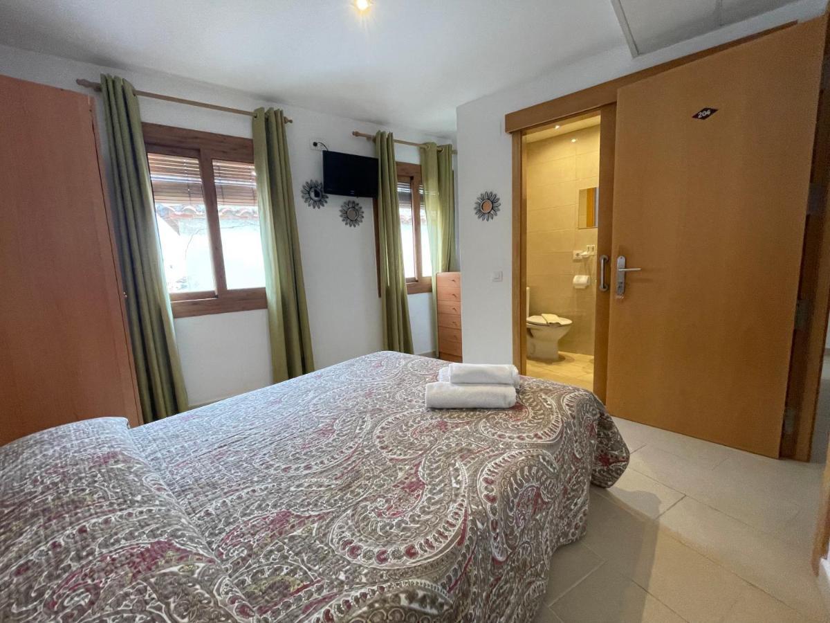 P&R Hostals Codolar Tossa de Mar Exterior photo